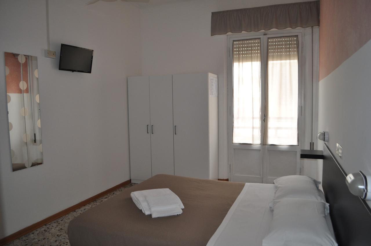 Hotel Urano Cattolica Zewnętrze zdjęcie